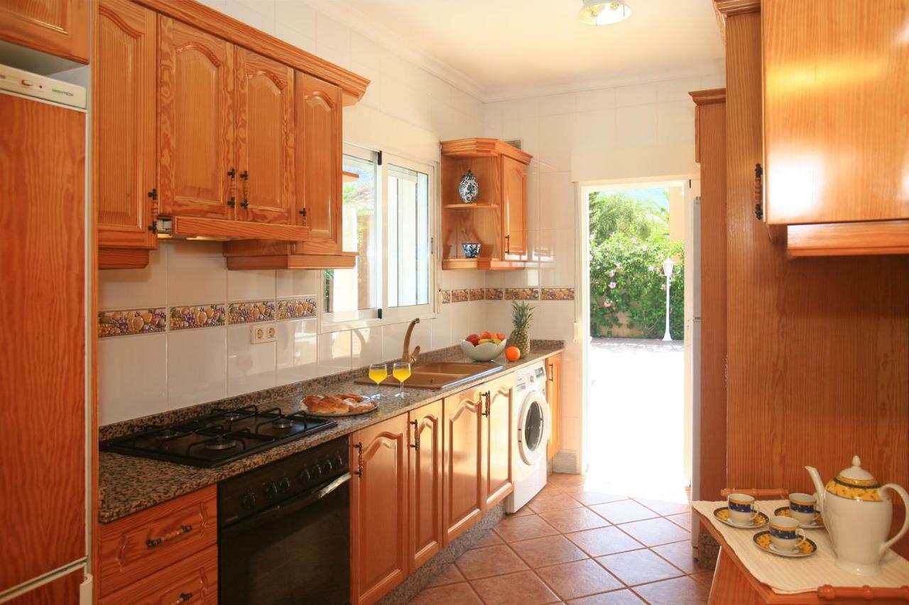 Villa Cuatro Soles By Family Homes Дения Экстерьер фото